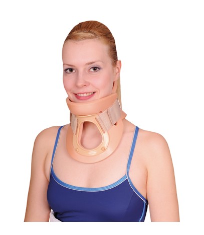 210  Orteză cervicală tip Philadelphia pentru traheostomă 